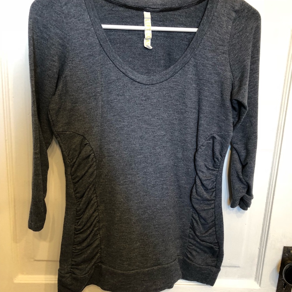 ANTHROPOLOGIE Grey Scoop Neck